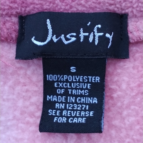 Cloths - Picture 2 of 2